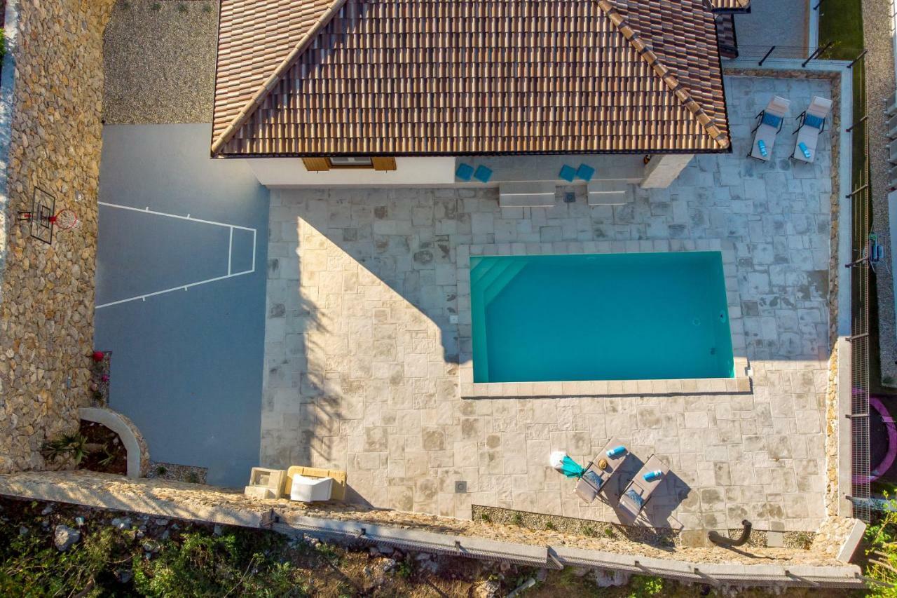 Niki Apartman